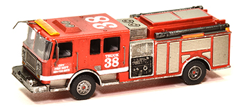 Showcase Miniatures Pierce Class Pummper truck